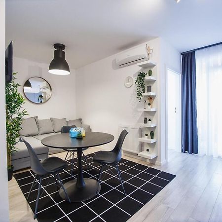 Trendy Apartment Near City Center 오라데아 외부 사진
